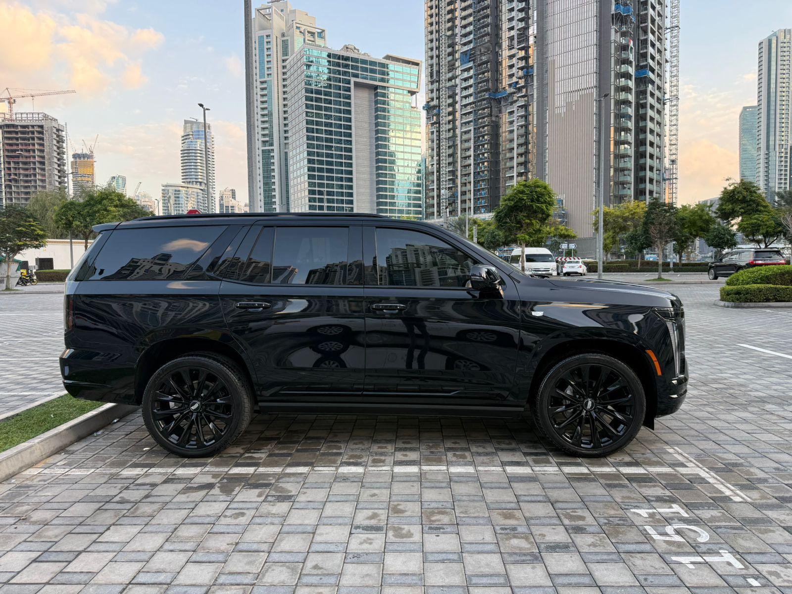 Cadillac Escalade 2024 photo 2