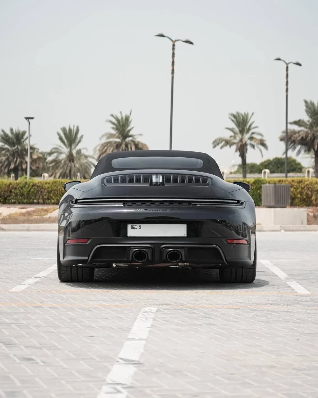Porsche 911 Carrera 4 GTS photo 6