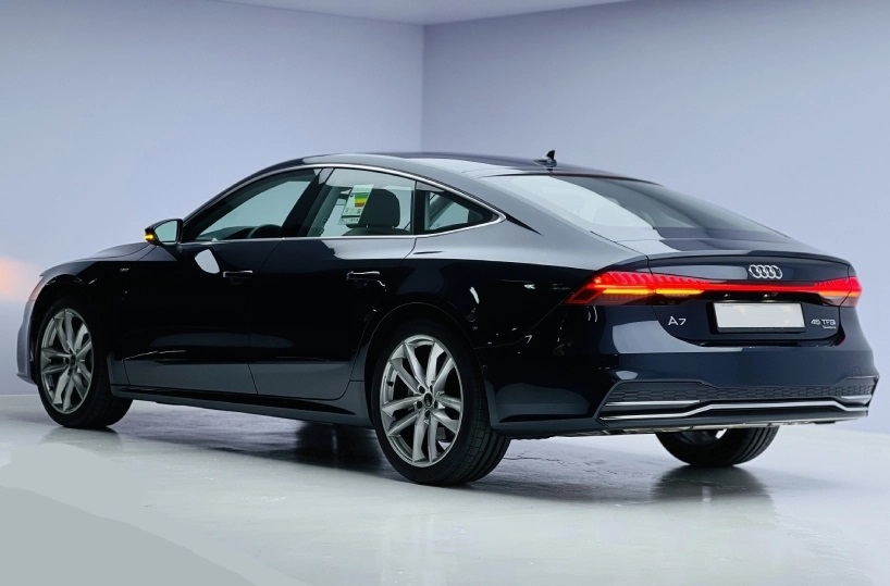 Audi A7 photo 3